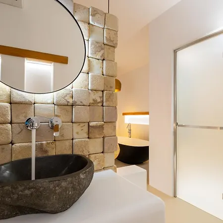 Utopia Suites By Anna Platanou *